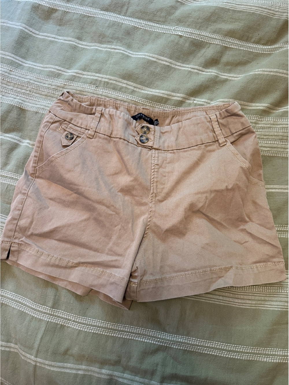 One5One Women's Khaki Casual Shorts Size Large